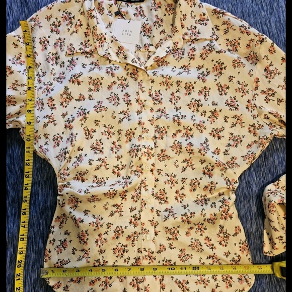 Zara Floral Blouse-Size Medium - Picture 14 of 16